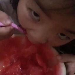 吃瓜视频对孩子危害,揭秘吃瓜视频对孩子成长的潜在危害